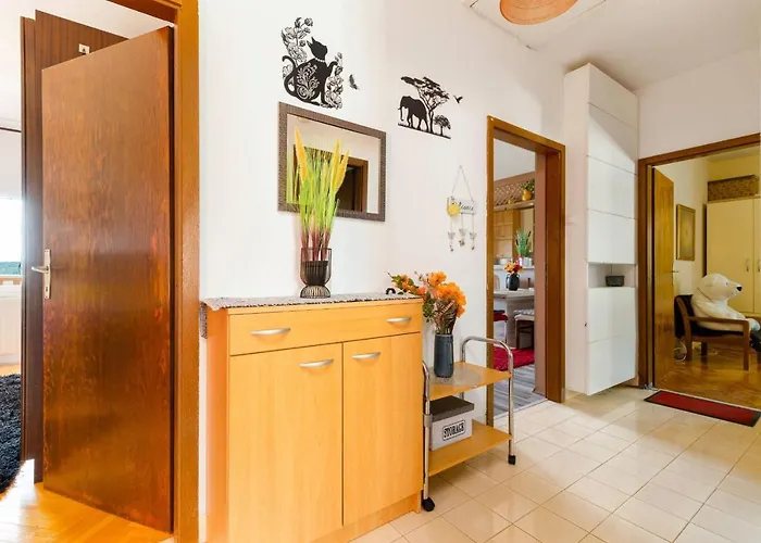 Lotus Διαμέρισμα Τρογκίρ